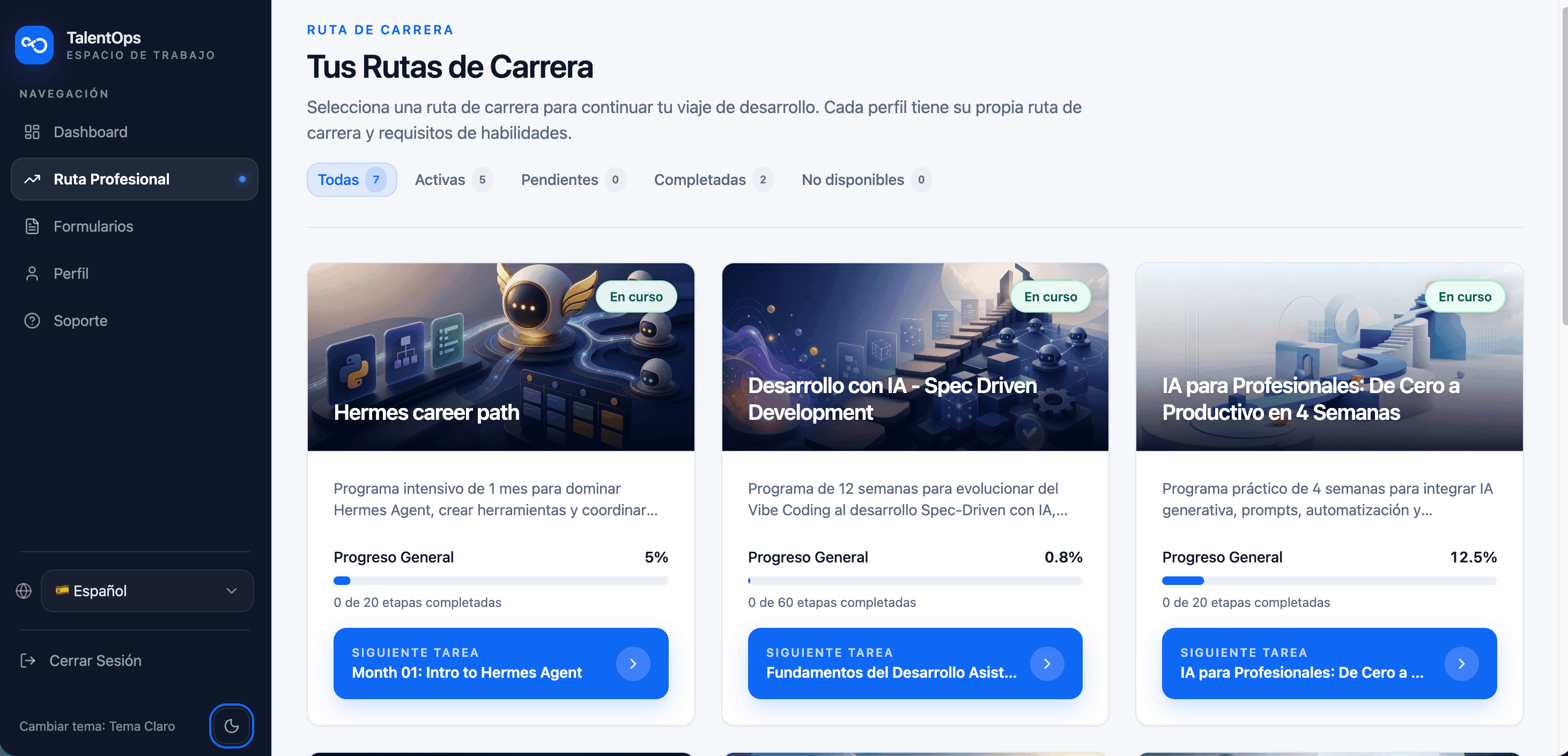 Deja de acumular cursos. Empieza a desarrollar capacidades.